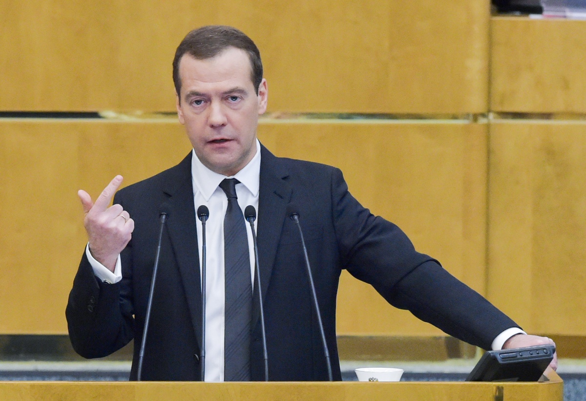 Медведев провально выступил в Госдуме Медведев провально выступил в Госдуме