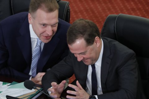 Игорю Шувалову отдали на управление Внешэкономбанк
