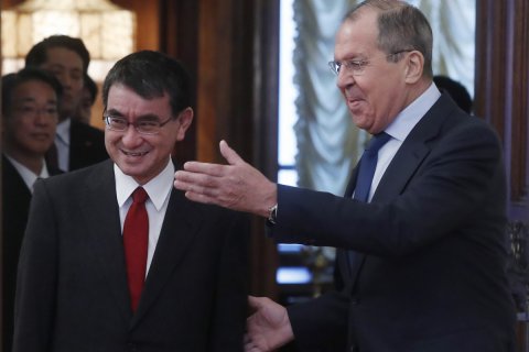 Лавров объявил о начале переговоров по мирному договору с Японией