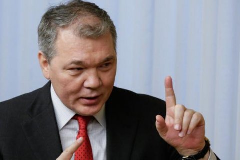 Леонид Калашников предложил поставить войскам Асада как можно больше систем С-300 и С-400