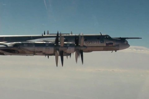 Российские бомбардировщики Ту-95МСМ нанесли удары в Сирии новейшими крылатыми ракетами