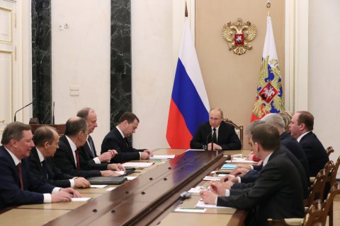 «Власть врет о положении дел в стране». Считает более половины россиян