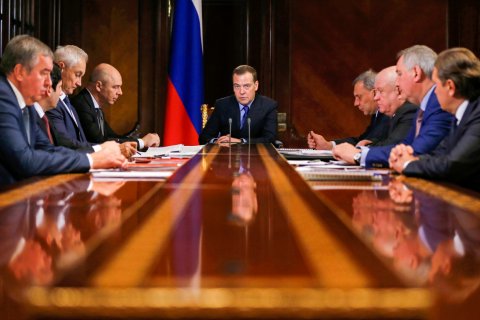 Дмитрий Медведев призвал «Роскосмос» меньше болтать и больше делать