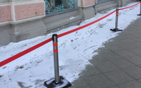 «Как похорошела Москва при Собянине»… Ограждение сугробов теперь стоит 600 рублей вместо 1 (одного) рубля