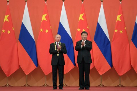 Путин подарил Си Цзиньпину баню