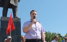Кандидат КПРФ Владимир Сахаровский разгромил представителя «партии власти» на довыборах в городскую Думу Биробиджана