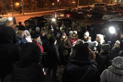 В Челябинске жители из-за смога провели массовую акцию и добились встречи с главой города. Телеканал «Россия 1»: Не было такого