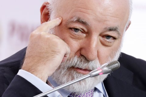 Правительство уже оказало помощь первому олигарху, обратившемуся за помощью