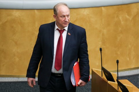«Из-за тотальной коррупции во власть попадают бандиты и убийцы». В Госдуме и Совфеде предложили устроить «чистки» из-за «дела Арашукова»