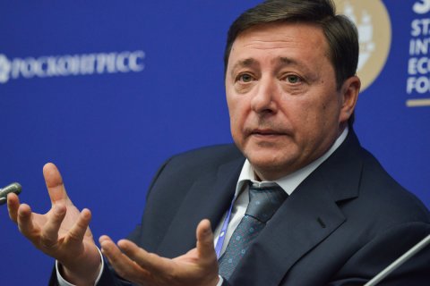 Средний доход депутатов и министров вырос до 23 и 144 миллионов рублей соответственно