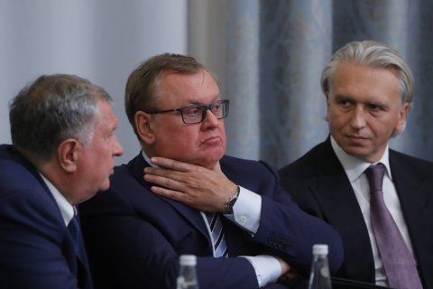 Нефтяники попросят у Владимира Путина дополнительные 3 трлн рублей