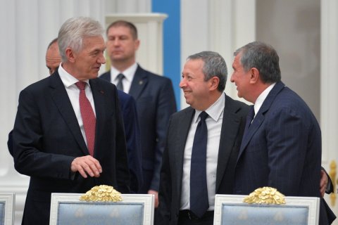 За спасение денег олигархов заплатят россияне