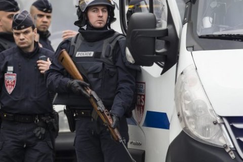 На северо-западе Франции террористы захватили церковь и убили священника