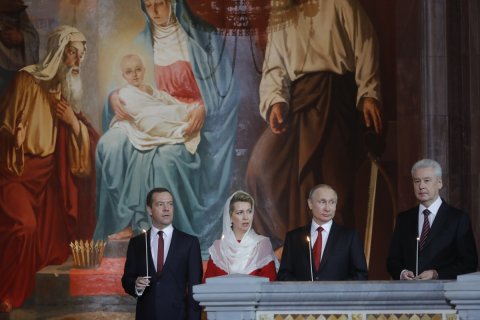 Реакция на опрос по отношению к Медведеву. Пресс-секретарь президента — изучим. Пресс-секретарь премьера — это заказ