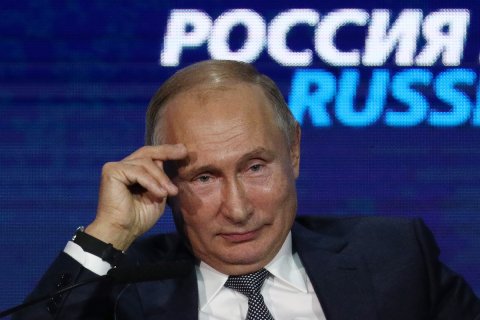 «Я пока никуда не собираюсь». У Путина спросили, что будет со страной после его ухода