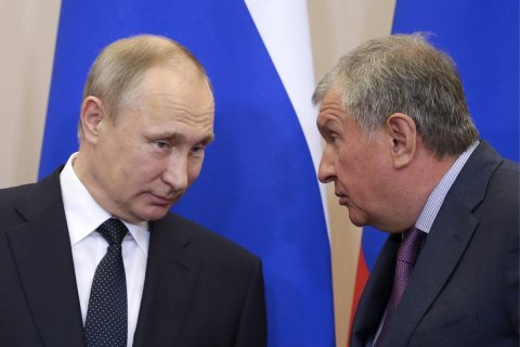 «Роснефть» закупила посуду для вертолета на 5 млн рублей — чтобы «не жрать руками»