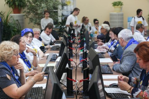 КПРФ предложила увеличить пенсии работающим пенсионерам