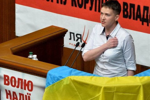 Савченко призвала Порошенко уступить свое место Януковичу
