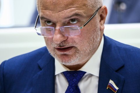 Единороссы предлагают за «неуважительные» комментарии о власти арестовывать на 15 суток